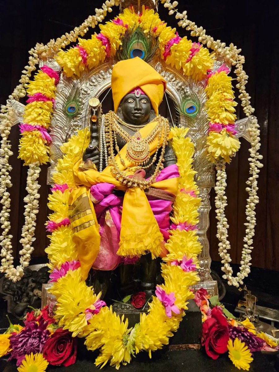 UshaNirmala's tweet photo. #HareRamaHareKrishna Blessings of Sri Krishna to you all. @PuthigeSri https://t.co/tLltdgOxHX