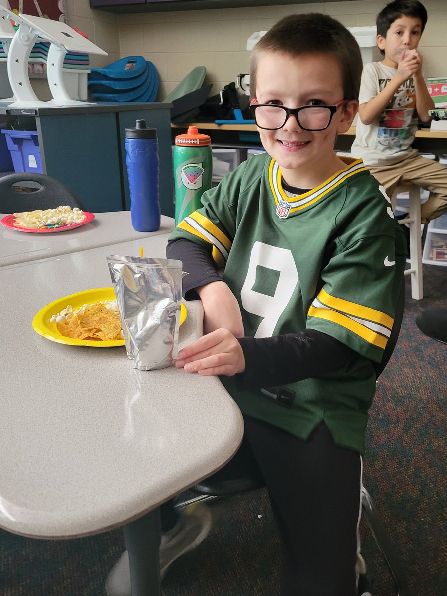 MrsWord30's tweet photo. We had a blast at our Super Bowl party today! We made score predictions, added game scores, played flick football, and-most importantly-enjoyed some snacks!
#otsegoknights https://t.co/ZlXioPaoko