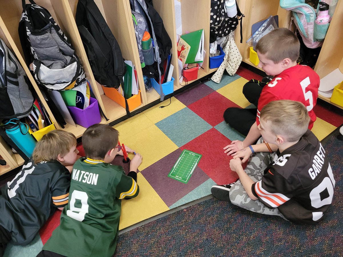 MrsWord30's tweet photo. We had a blast at our Super Bowl party today! We made score predictions, added game scores, played flick football, and-most importantly-enjoyed some snacks!
#otsegoknights https://t.co/ZlXioPaoko