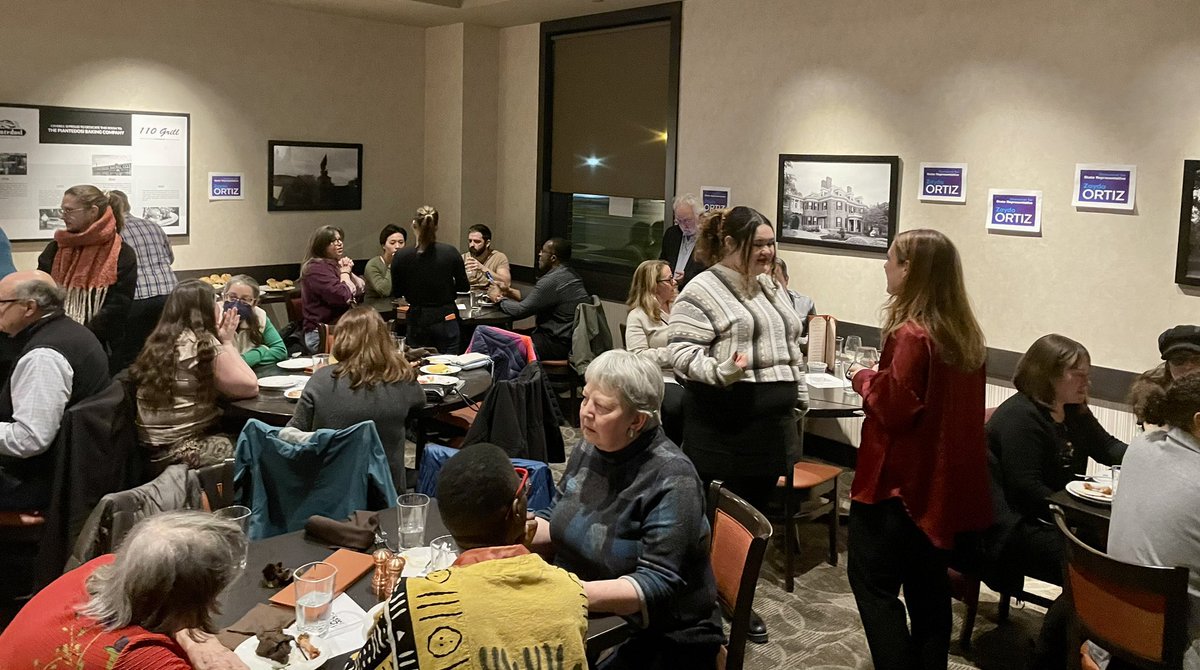 Elect_Zayda's tweet photo. Thank you to everyone that came last night ! We had a full house to hear Zayda speak about herself &amp; the future of the district!  Stay up to date- sign up to our mailing list: https://t.co/AS0xBHjAwJ 
Wanna help? We welcome your time talent &amp; treasure !  https://t.co/XlrAhrcNXl https://t.co/I82UTlPvEI