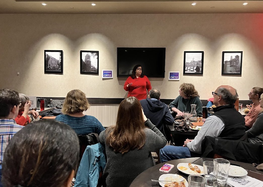Elect_Zayda's tweet photo. Thank you to everyone that came last night ! We had a full house to hear Zayda speak about herself &amp; the future of the district!  Stay up to date- sign up to our mailing list: https://t.co/AS0xBHjAwJ 
Wanna help? We welcome your time talent &amp; treasure !  https://t.co/XlrAhrcNXl https://t.co/I82UTlPvEI