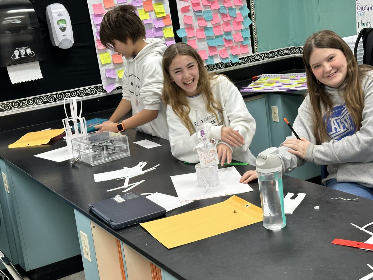 RRinaldi711's tweet photo. Day 2! They even had a real earthquake test them 5th period. 😳 https://t.co/m6UyM5PF17