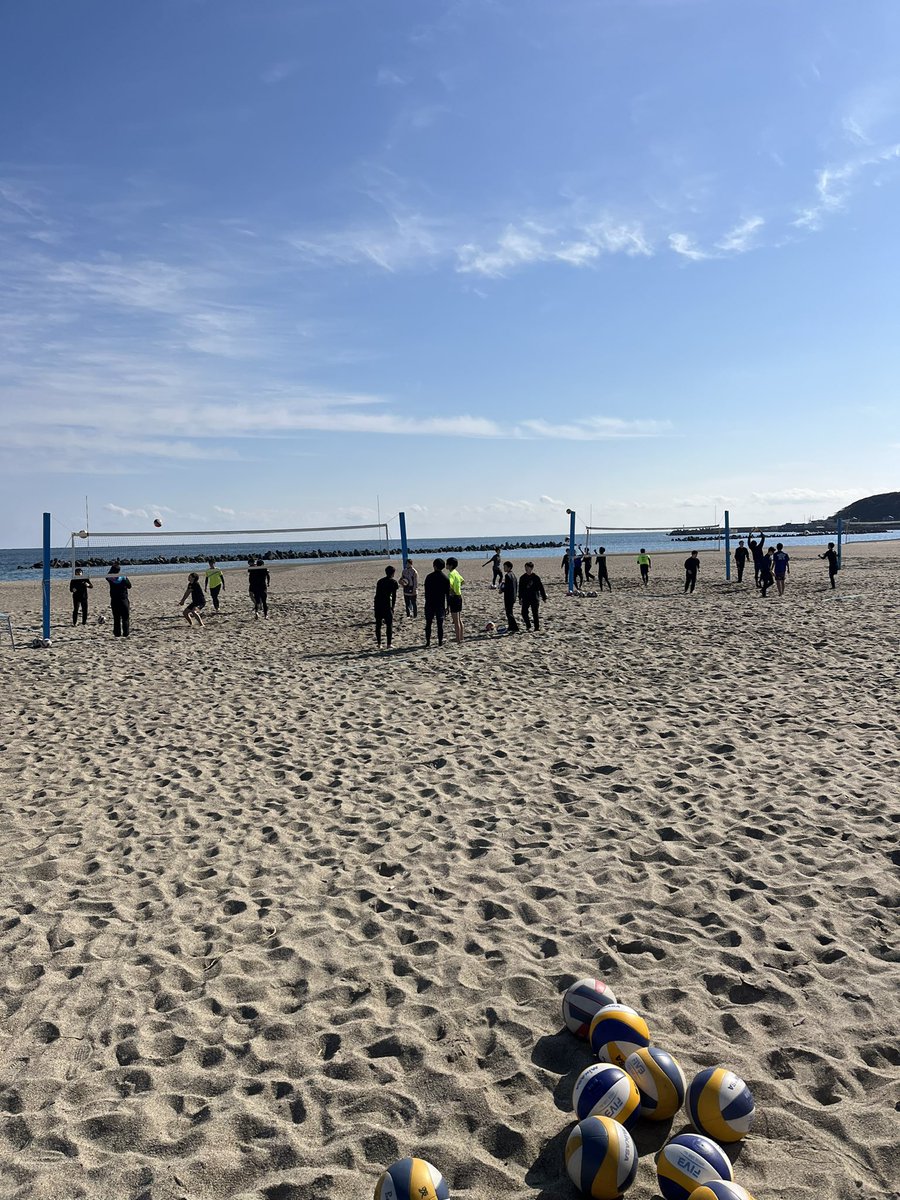 ibabeach's tweet photo. 今シーズン初練習。
風無くてまあまあ暖かい。
今年も頑張りましょう。
ブロック大会があるから、みんなスタート早くしないとね。 https://t.co/G6Rg0RZccY