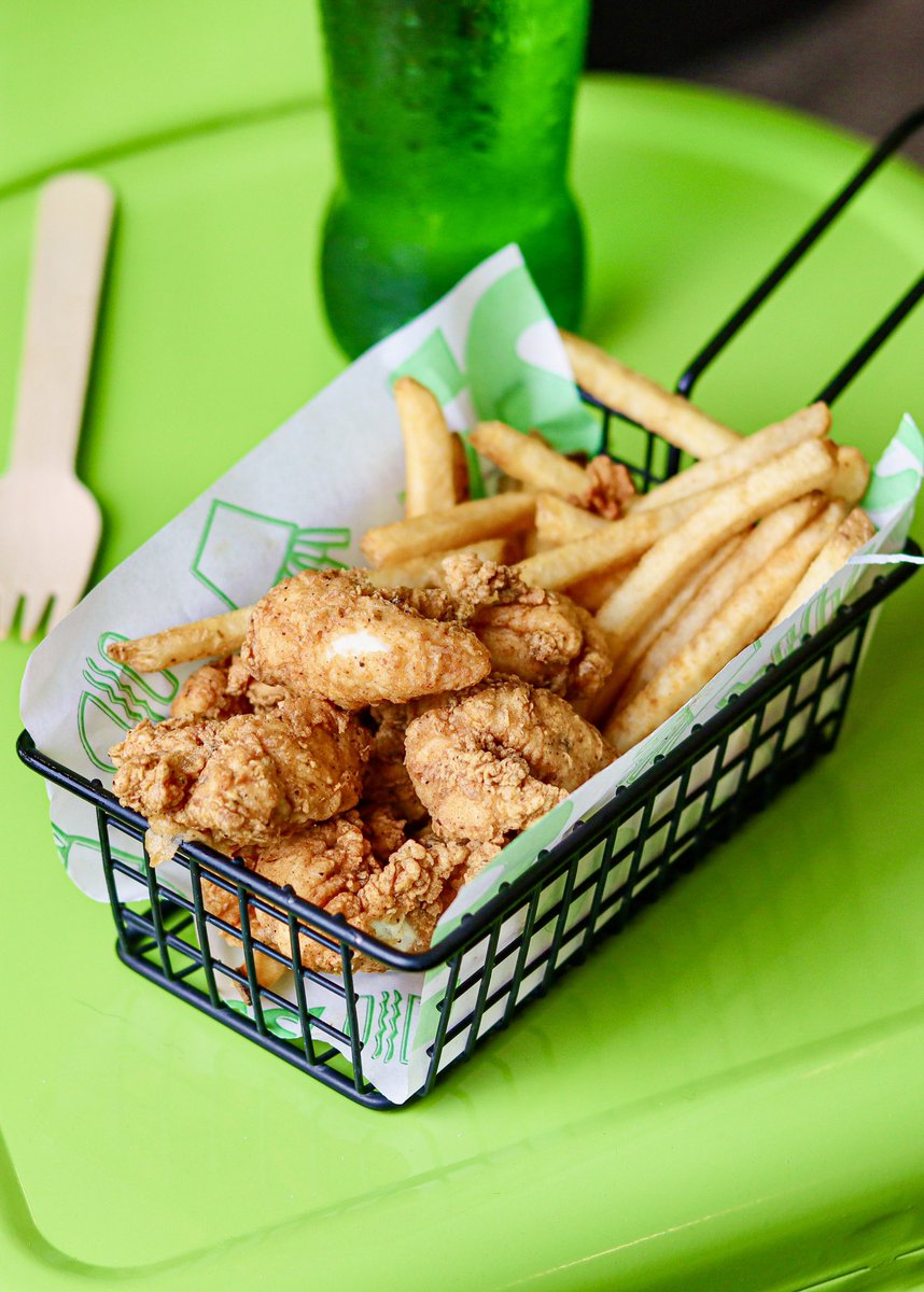yumschicken's tweet photo. The YUMS chicken Bites Hit different ..Original or Spicy ? 🔥We got you 😋🙌#yums #yumschicken #woolloongabba #graceville #jindaleecomingsoon

📍Graceville, QLD
📍Woolloongabba, QLD
📍Griffith University, QLD (Nathan Campus)
📍Jindalee, QLD (COMING SOON)🔜

#chickentenders #crispy #brisbane #chickenwings #chickenburgers #burgersbrisbane #burgerlover #brisbanecity #brisbanefood #brisbaneeats #brisbanefoodie #original #brisbaneburgers #ubereats #doordash #woolloogabba  #graceville #griffithuniversity