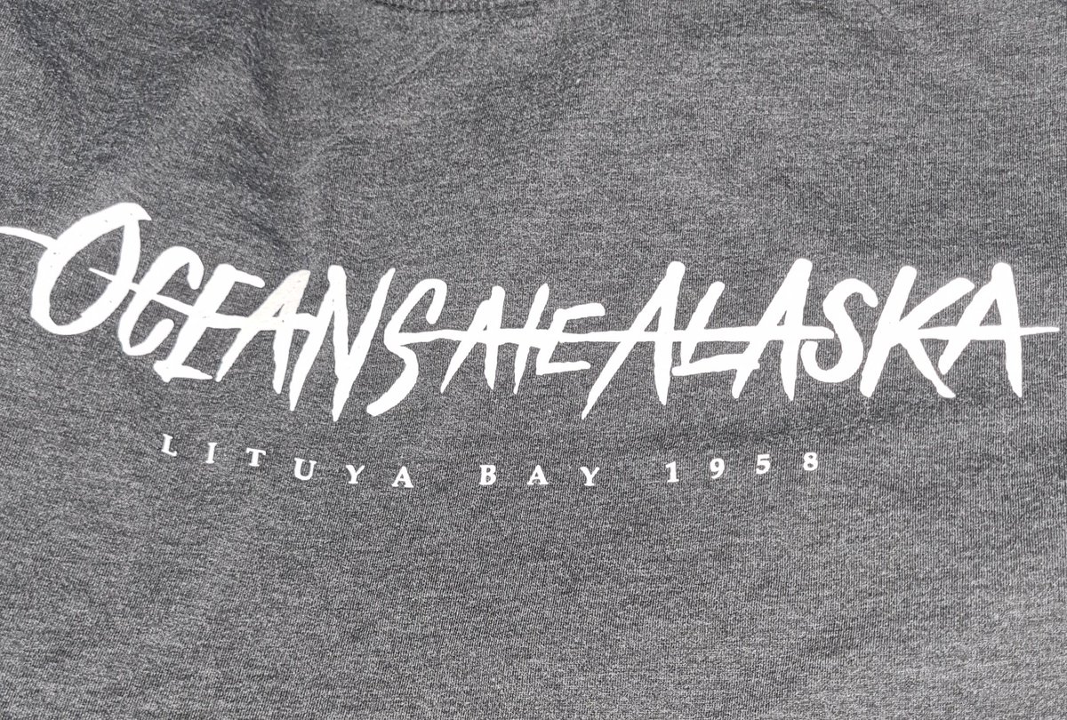 when I tell you I GASPED when I saw what was on my new @oceansatealaska shirt...

THE DISASTER-OBSESSED PART OF ME IS HAPPY

(also you guys' new vocalist is SO GOOD, I was the ginger guy he talked to)