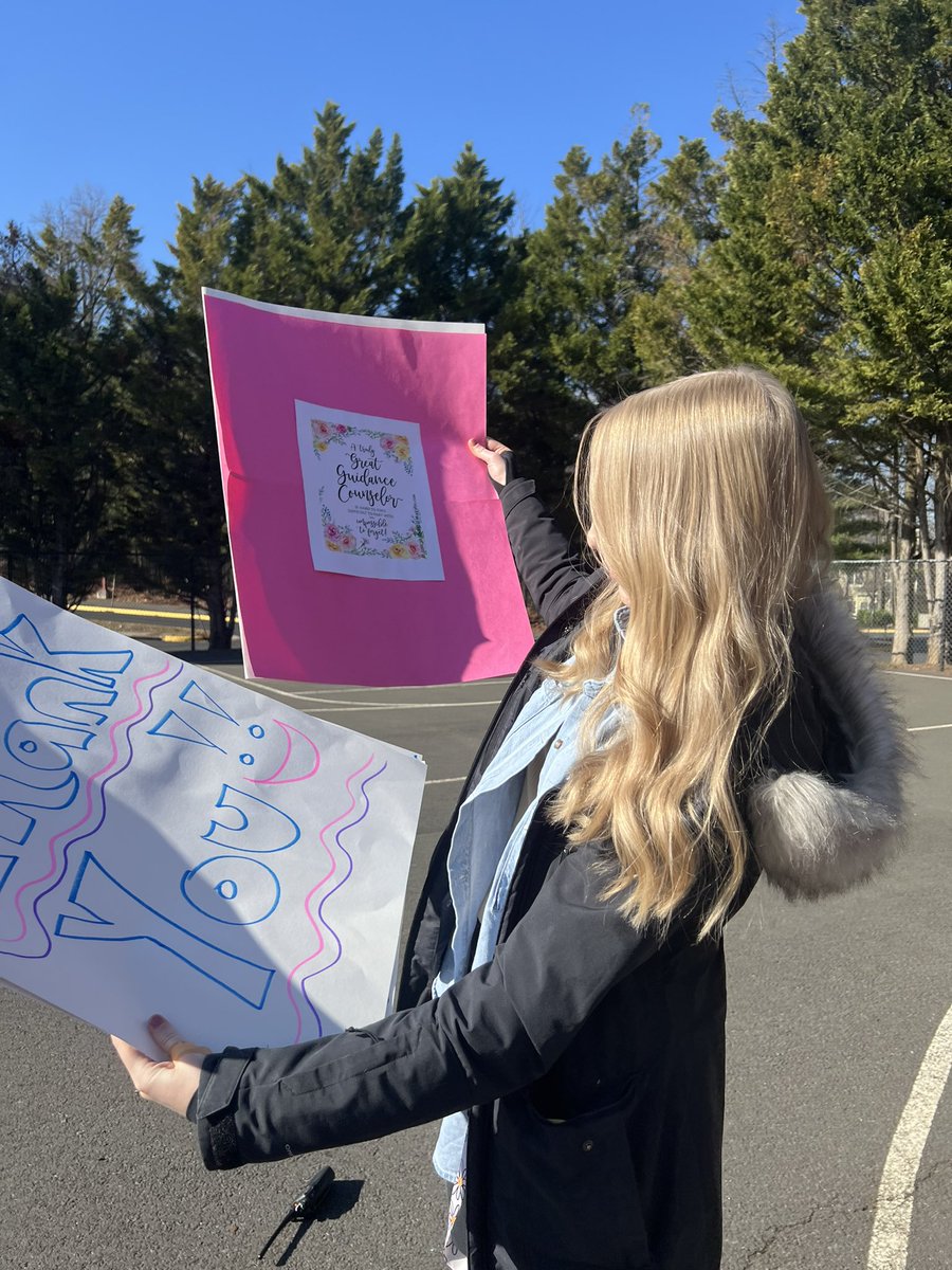 AldrinEagles's tweet photo. 🌟Hip, hip, hooray for our amazing counselor, Ms. Thompson! 🌟 Our 2nd graders poured their hearts into making thank you cards to celebrate #CounselingWeek! Let's show her some love and appreciation! 💖 #ThankYouMsThompson #NSCW2024 @fcpsnews @PrincipalWolfe #OneAldrin https://t.co/3FGkM35BVS