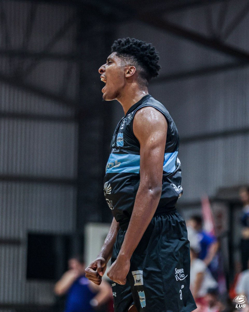 fare49's tweet image. 🏀 Eric Romero 🇵🇦 24min 9P 6R 1A 0S 0B 2TO 8EF 4/8 FG 0/3 3PTS 1/3 FT #Cordon (10-12) ganó 72-57 #Trouville
Romero fue 2ndo en rebotes del equipo 
#LaLiga 🇺🇾
#Panama 🇵🇦
#basketball 🏀
#FARESTATS #Legionarios🇵🇦