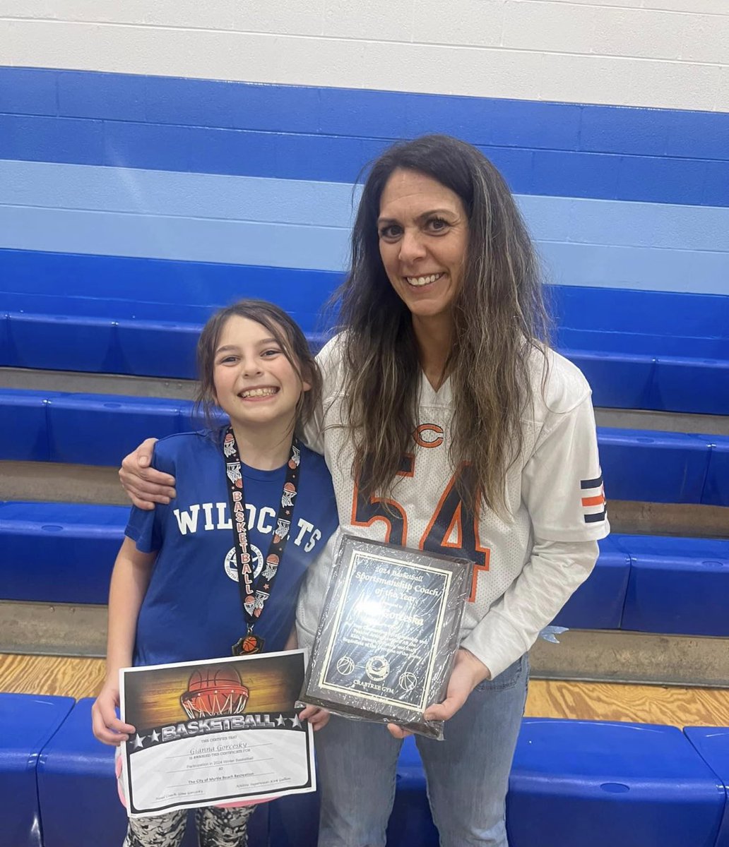 GileGina's tweet photo. Little G told me she would play if I coached. Wasn’t expecting an award. I think I found my groove in coaching! Da Bears! https://t.co/Lt9Z8eBMqY