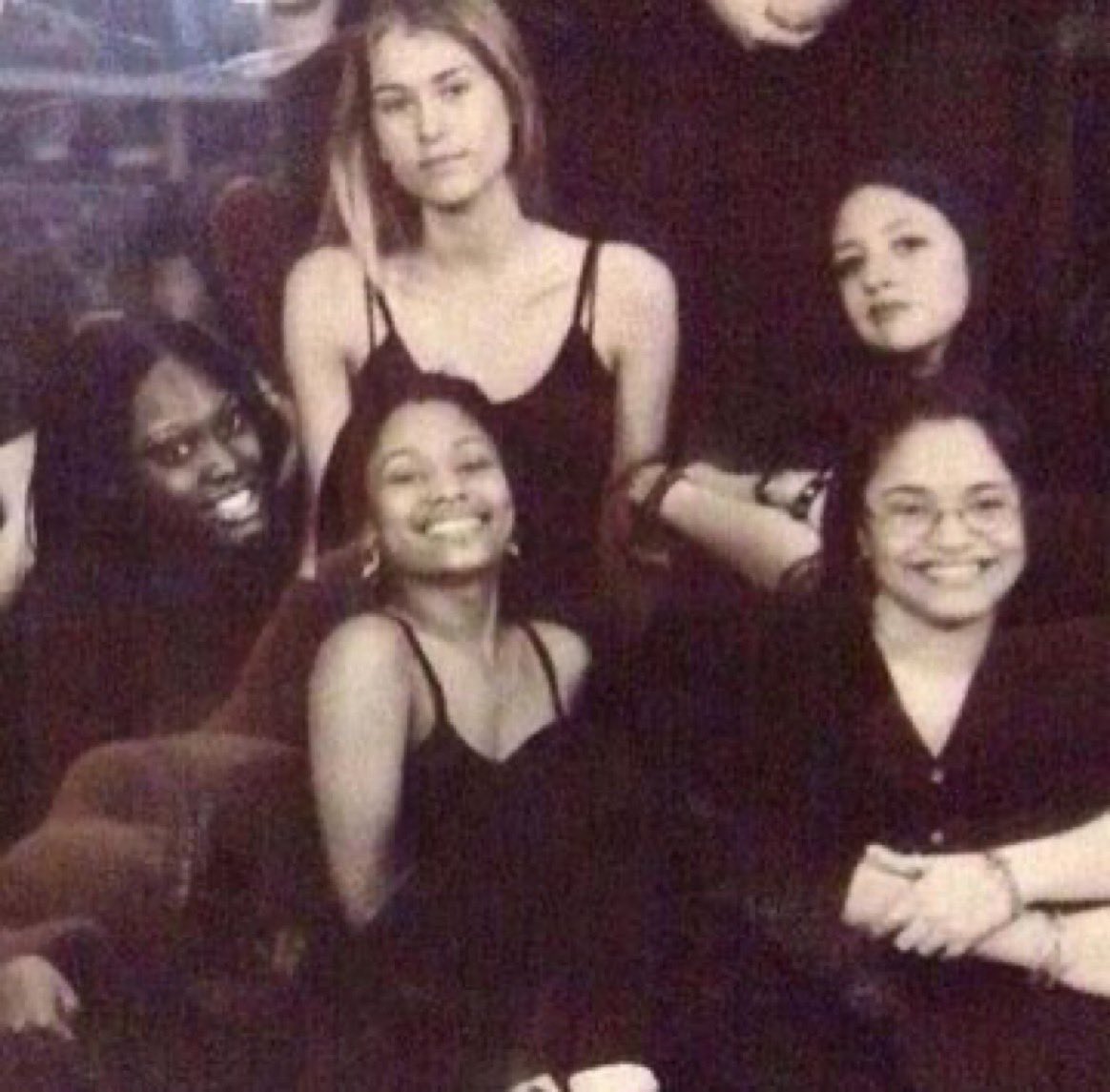 kingfractions's tweet photo. Nicki is so pretty. 😍 her face card will never decline. https://t.co/gzr2Y22dQM