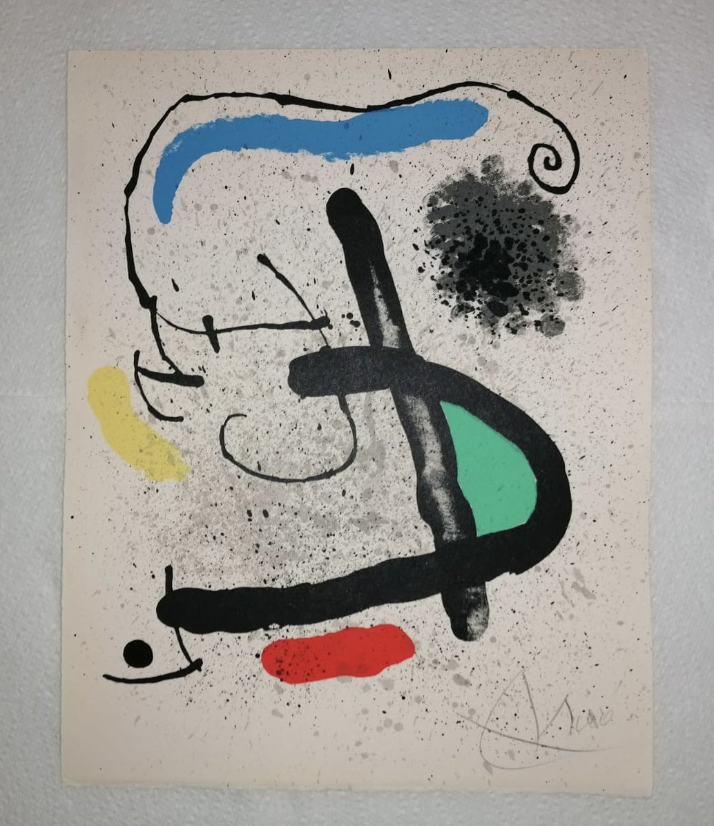 chalkfarmframes's tweet photo. Fantastic restoration by our conservation team. Headed up by Will, great job sir.. #joanmiro #artrestoration #artconservation #chalkfarmframers https://t.co/2urnMkXXe2