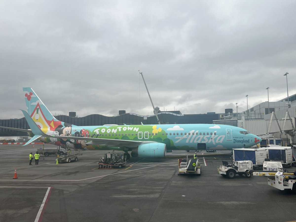 #OHSUSurgOnc heads to #PCSA2024
Too bad we’re not on the brand new
<a href="/AlaskaAir/">Alaska Airlines</a> “Toon Town” Disneyland ✈️