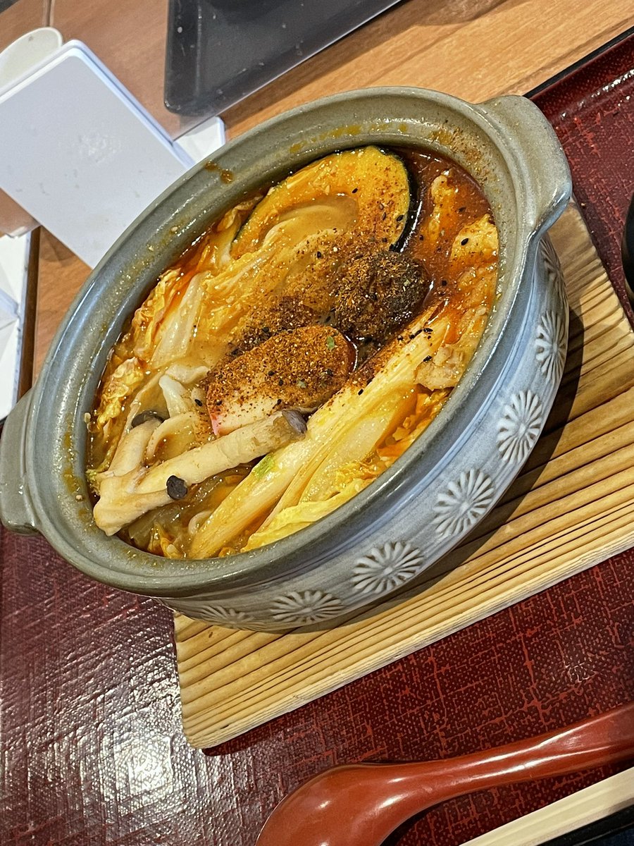 onosiu's tweet image. 愛知県に向かってます
朝から正しい食事
#ほうとう
#談合坂サービスエリア
#funkygoodtime
 #岡崎市