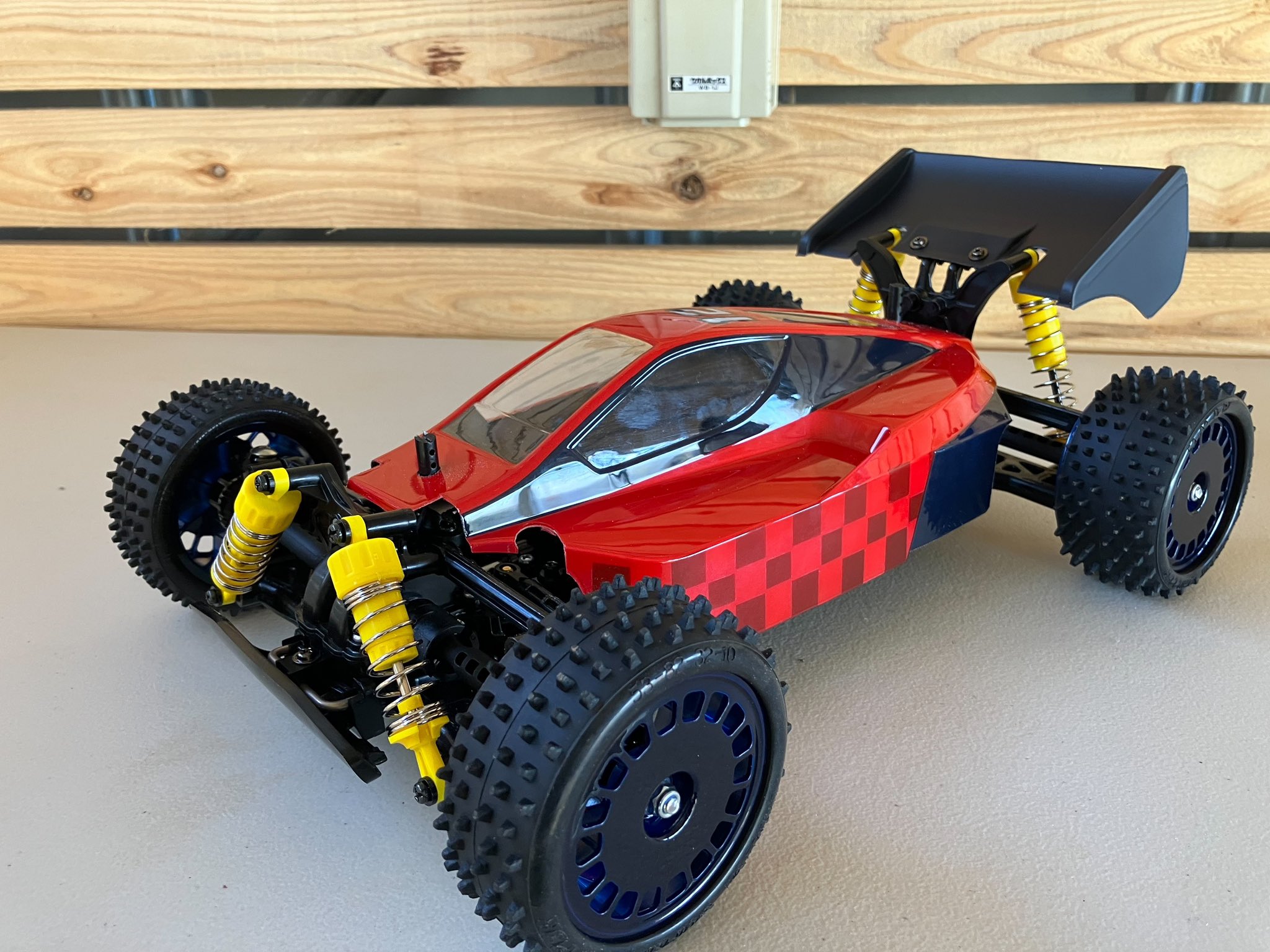 送料無料 hpi racing サベージ モンスタートラック ラジコン