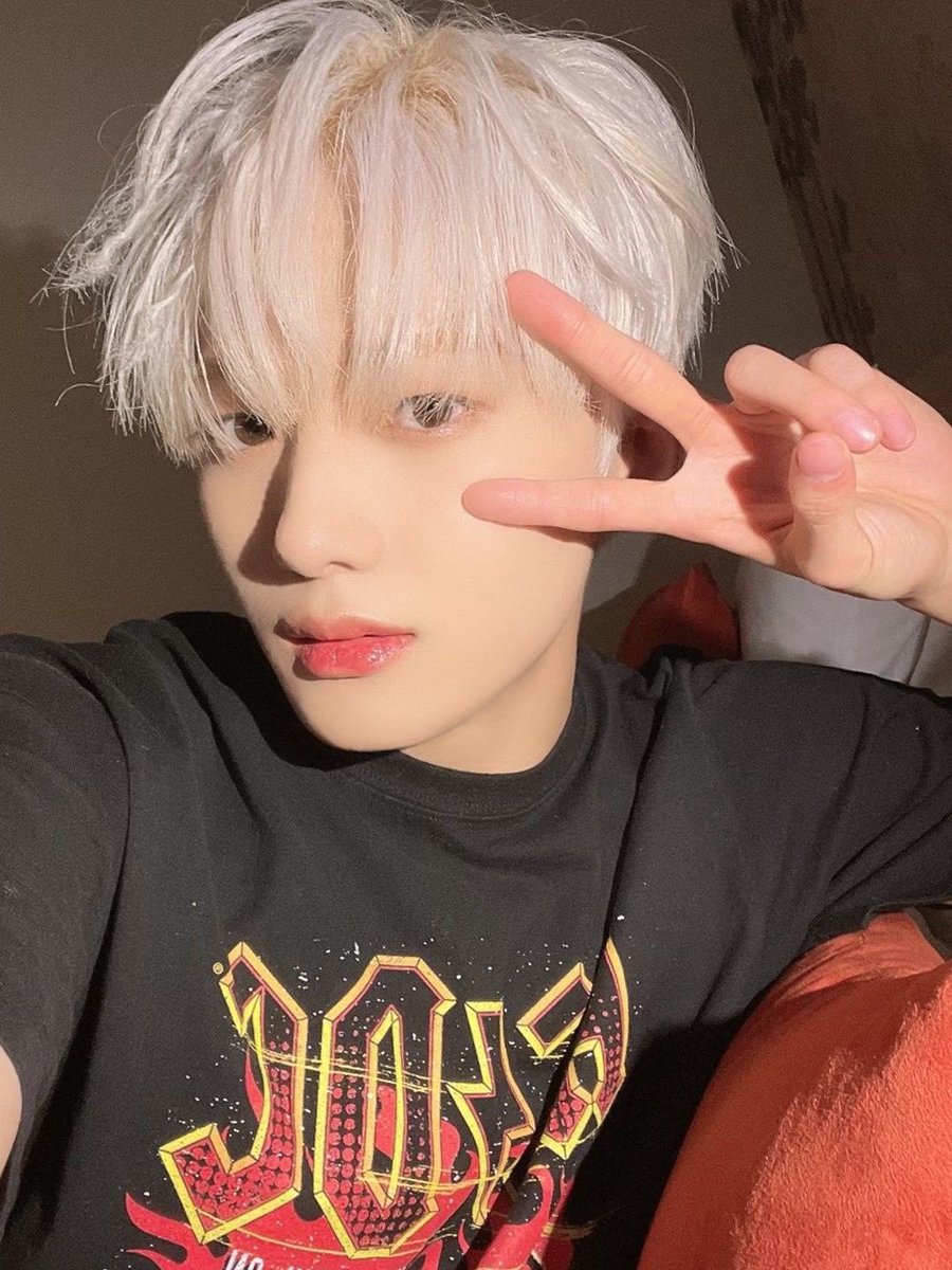 blssdcursed's tweet photo. only like 10 hrs late LOL
#RYSD #road𝓨selcaday #roadyselcaday #MINJAE #XIKERS #로디 https://t.co/AN6xkzzi6k