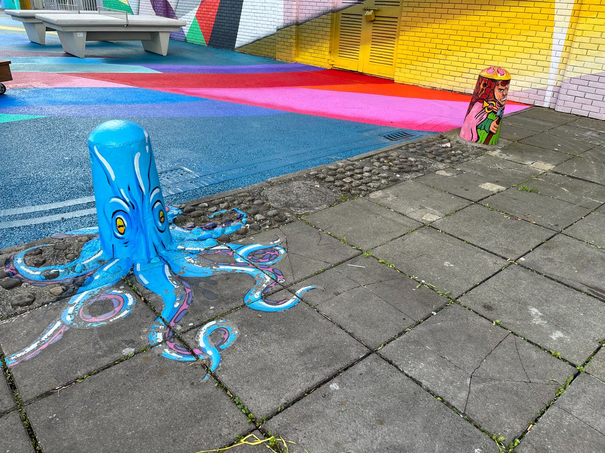 ZachBabo's tweet photo. I'll hope the @WorldBollard community enjoys these creative bollards in Limerick, Ireland as much as I did. https://t.co/E2WOv9q1tF