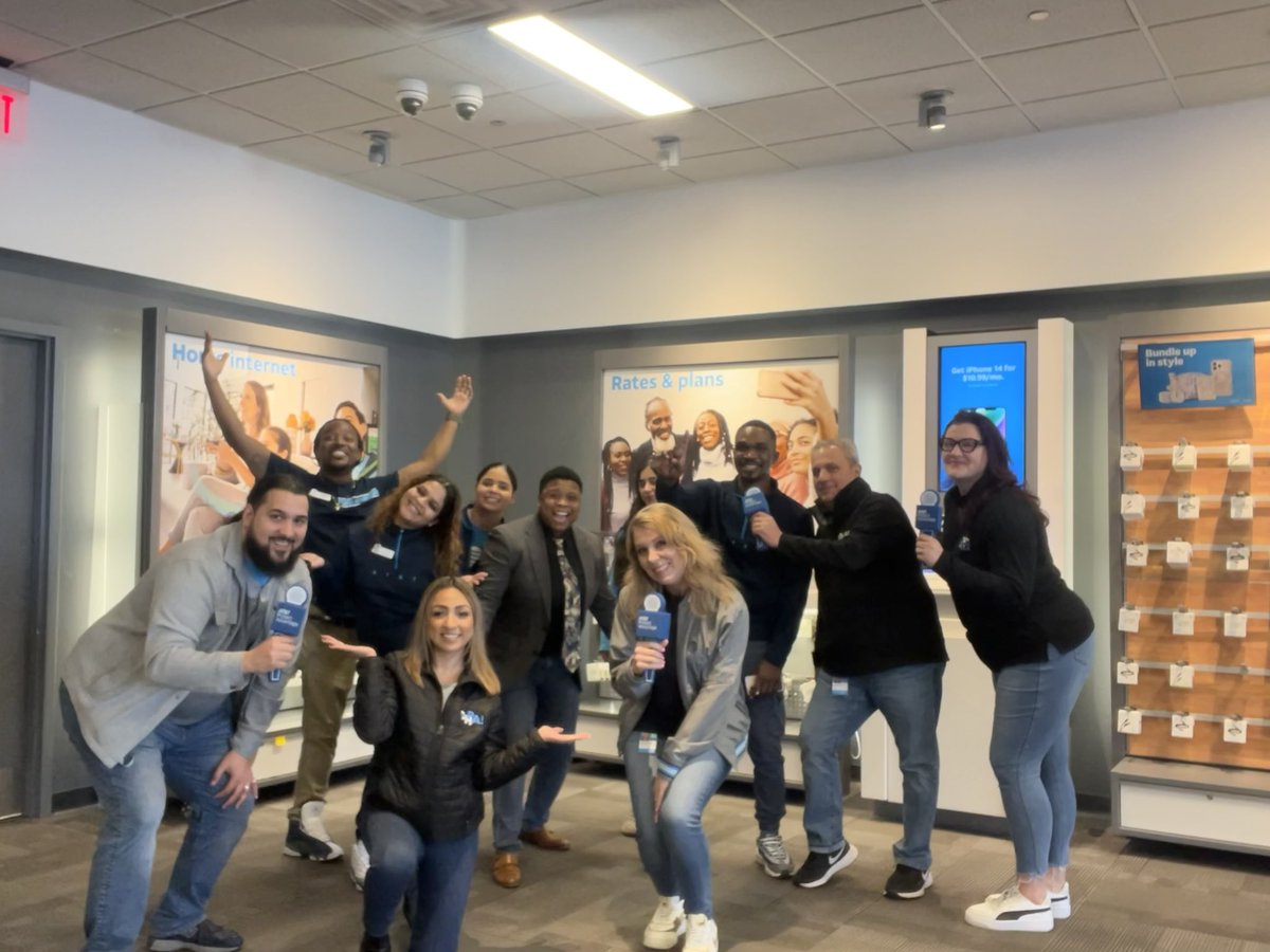 Laeeqa Collins - Pressley (@laeeqacpressley) on Twitter photo What a day at Broadcasting! <a href="/JuanJ_Ferreira/">Juan J. Ferreira</a> <a href="/antmckie_att/">Anthony McKie</a> and I had a great visit with <a href="/NDixon121212/">Nicole Dixon</a> <a href="/KDeSantiago5/">Karla DeSantiago 🇲🇽</a> <a href="/ChipsterA111/">Chip Acri</a> & <a href="/team_oselett/">Danielle Oselett</a> Thanks guys for such an informative and fun filled visit! <a href="/OHPAunstOHPAble/">#unstOHPAble</a> What a day at Broadcasting! <a href="/JuanJ_Ferreira/">Juan J. Ferreira</a> <a href="/antmckie_att/">Anthony McKie</a> and I had a great visit with <a href="/NDixon121212/">Nicole Dixon</a> <a href="/KDeSantiago5/">Karla DeSantiago 🇲🇽</a> <a href="/ChipsterA111/">Chip Acri</a> & <a href="/team_oselett/">Danielle Oselett</a> Thanks guys for such an informative and fun filled visit! <a href="/OHPAunstOHPAble/">#unstOHPAble</a>