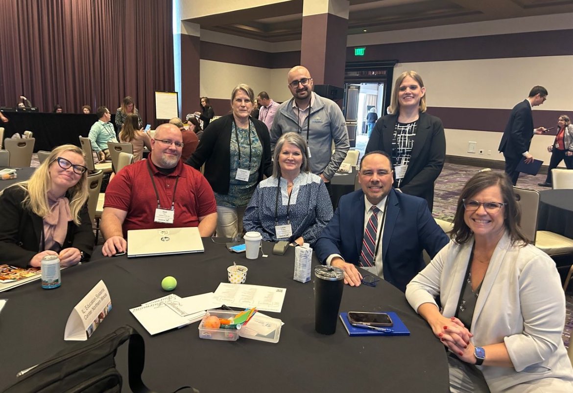 schuyler_gina's tweet photo. Honored to represent .@Grayslake127 with incredibly dedicated professionals who share the same passion for CTE, equity in early college credit, WBL & pathways for exploration for our youth we serve in Illinois! Thank you for including us @EdSystemsNIU #AccelerateED #CTEMonth https://t.co/utH6LsDkap