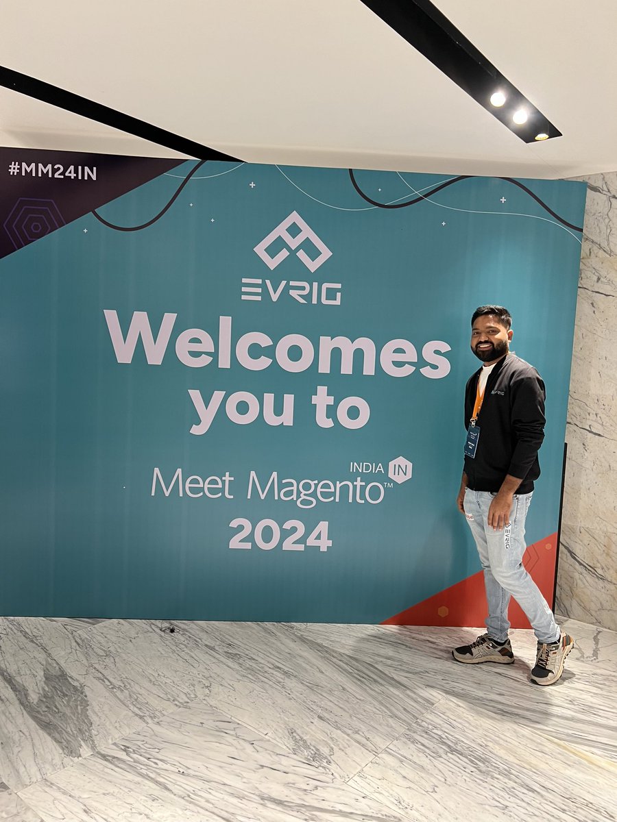 daverohit77's tweet photo. Glad to welcomes you Magento Attendees 😇  @evrig @wagentoindia @MeetMagentoIN https://t.co/m4w39Anbyd