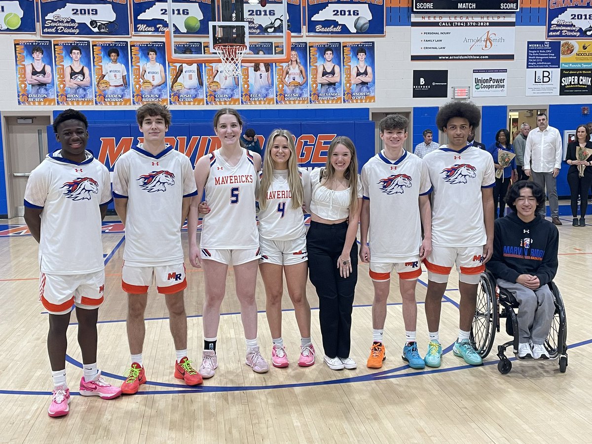 MavAthletics's tweet photo. Great Senior Night w/ two big SCC Conference wins for Varsity squads over Sun Valley!  Thank you Seniors!
#GOMAVS
@AGHoulihan @UCPSNCAthletics https://t.co/HexPJ5Ljai