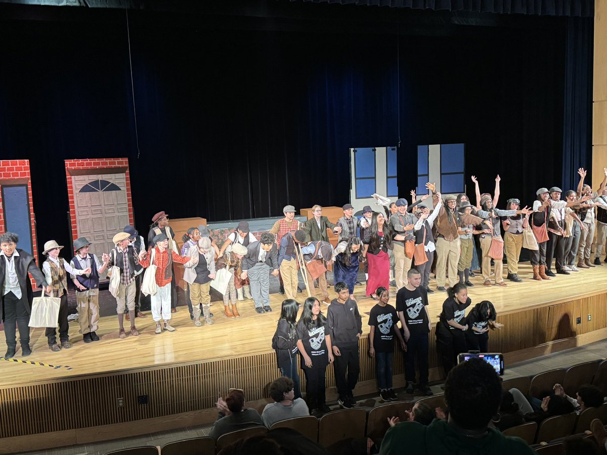 PeekskillCSD's tweet photo. Bravo to the PKMS Drama Club cast and crew for a fantastic opening night of Disney’s “Newsies, Jr.”! There’s still two more chances to catch the show- Saturday, 2/10 at 2PM &amp; 7PM. You don’t want to miss it! #Peekskillpride https://t.co/awFkXMt75g