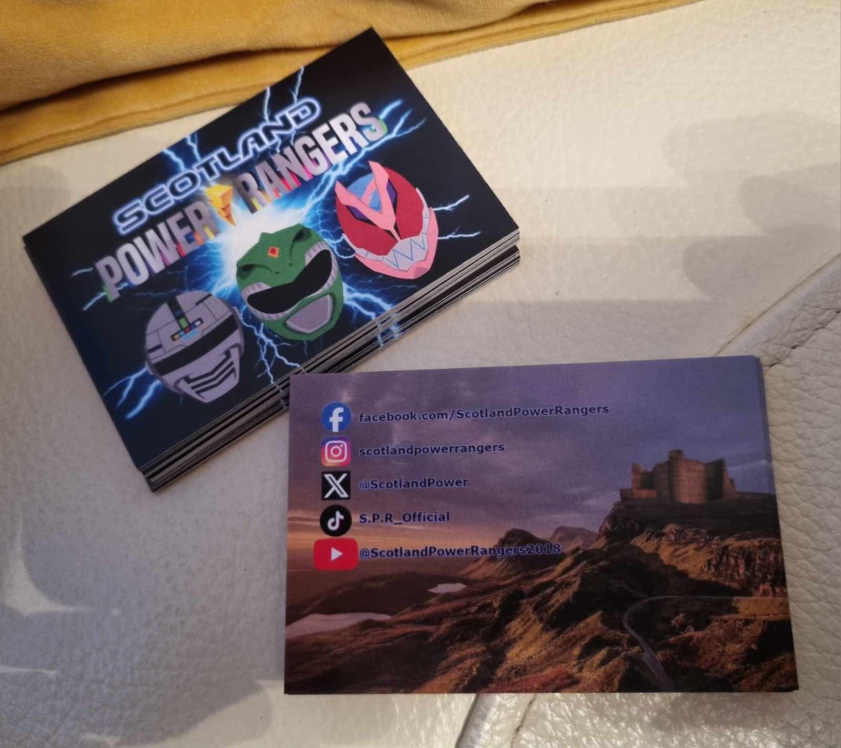 ScotlandPower's tweet photo. Our new cards look the business! We'll be handing these out @Capitalscificon on Saturday 17th February! 
Look out for us! 

Impressive! Very nice! Let's see Paul Alan's card...
#ScotlandPowerRangers #PowerRangers #MMPR #ItsMorphinTime #GoGoPowerRangers #ScottishCosplay #Edinburgh https://t.co/1YaP70OSLt