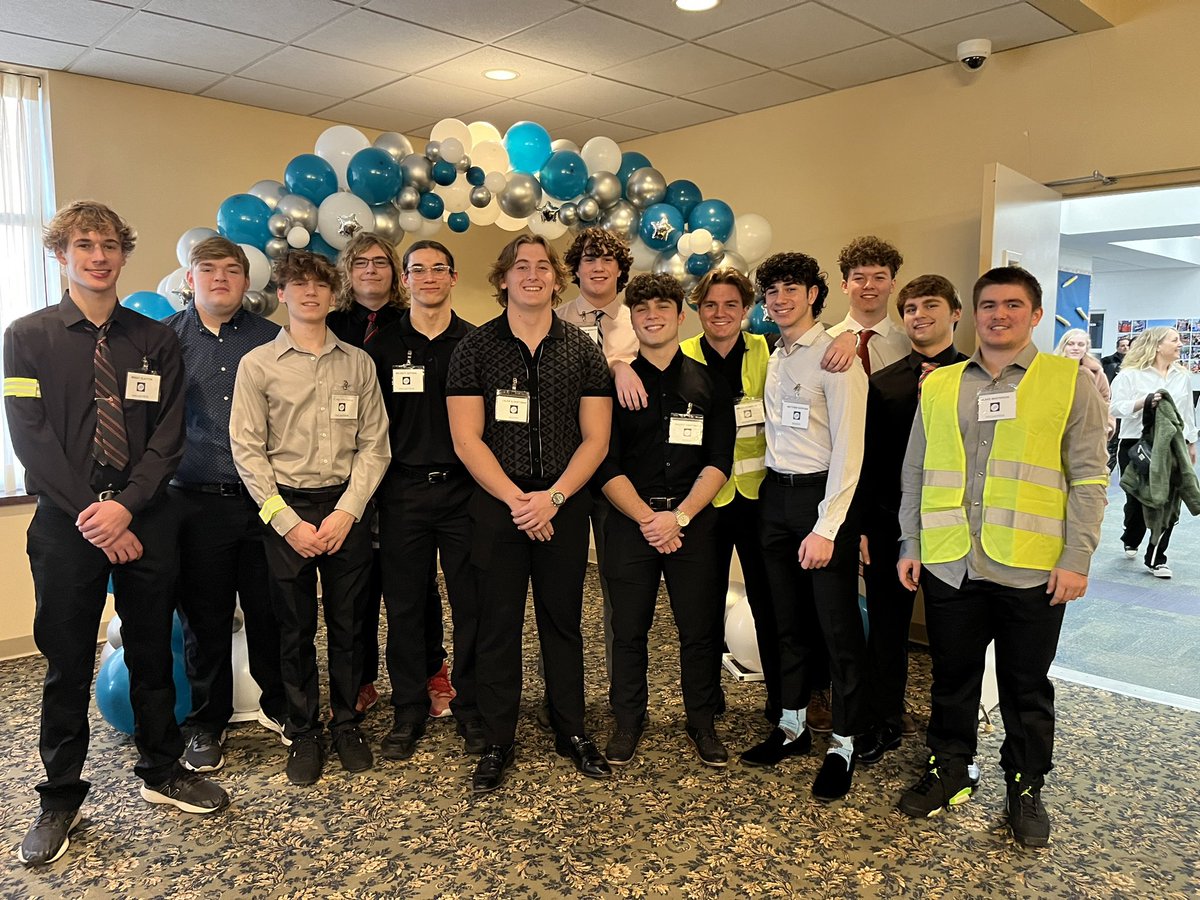 Kvujaklija's tweet photo. These Chardon, Ohio football players and their friends helped with Tim Tebow’s Night to Shine Prom tonight. They did a great job! So proud of them. @topperfb @ChardonSchools @ChardonGridiron @chardonboosters @SMitchHewitt @TimTebow https://t.co/GcnK2XszGz