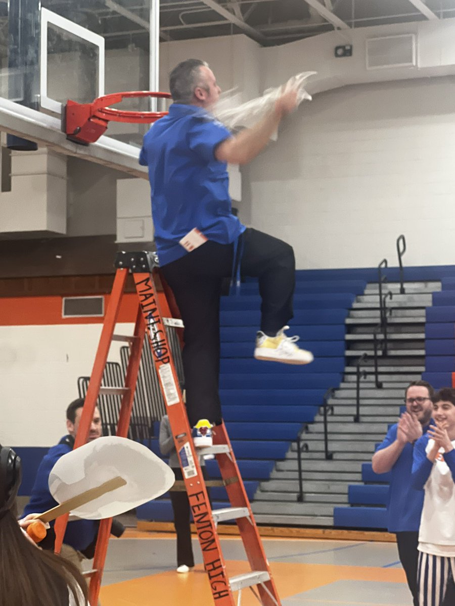 Let’s go <a href="/FentonBoysHoops/">Fenton Boys Hoops</a>!!