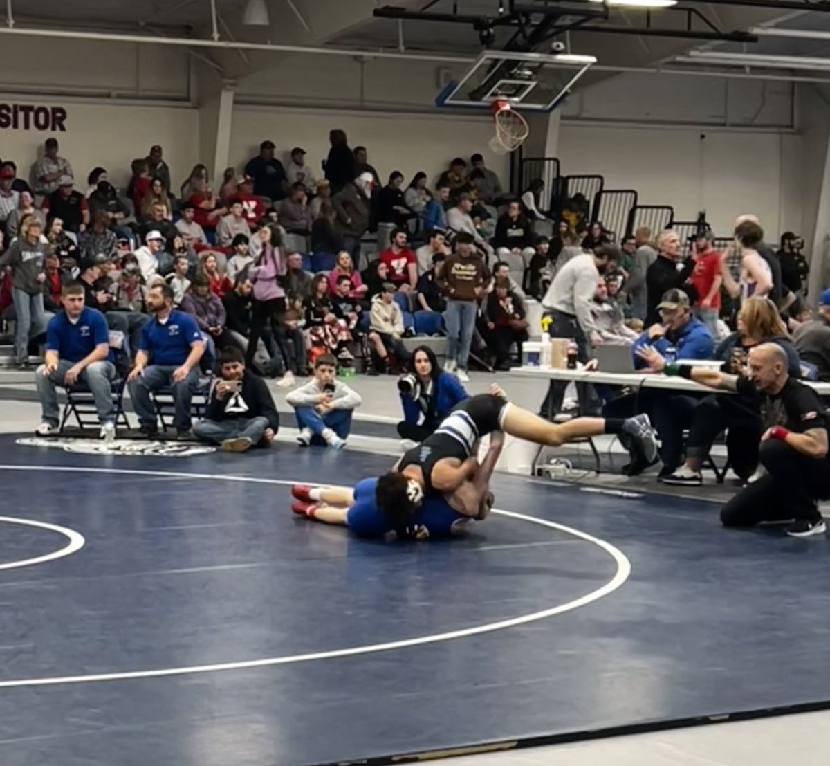 LyonsLionsCO's tweet photo. Lyons wrestling 2A regionals off to a strong start this weekend in Akron, CO. Looking forward to day 2! 🤼‍♂️#StVrainStorm #LYONSTRONG @BuchlerStVrain @ChrisMFrank @SVVSDsupt https://t.co/tH3KgWCjQi