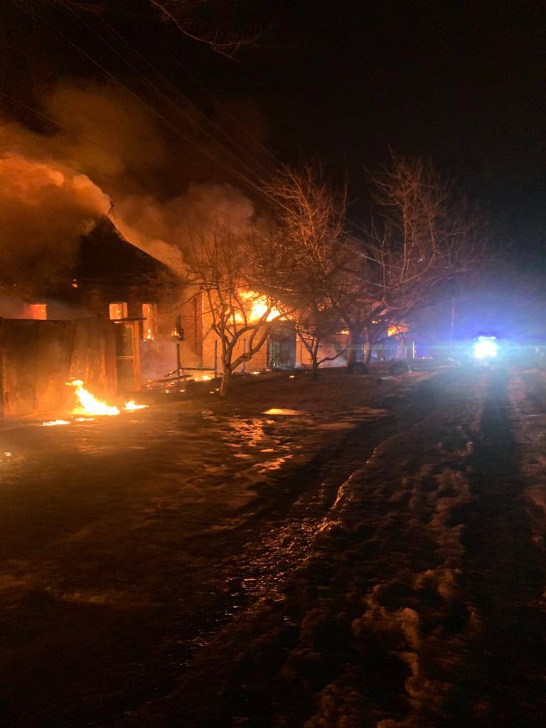 Three kids aged 7yo, 4yo and 6mo, and four adults were murdered at night by the russian terrorist drone attack against Kharkiv, reports regional administration