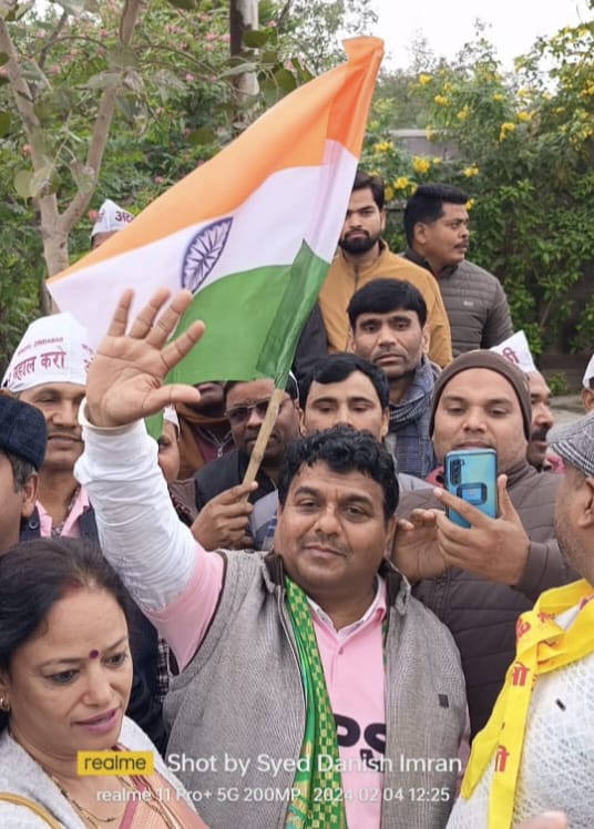 pawanmalikgiti's tweet photo. #पुरानी_पेंशन_बहाल_करो 
@1984_itsme24889 @_suman_kureel_ @AamAadmiParty @ABPNews @ajaykum40401059 @ajitanjum @AKP2336 @amaractivist @AnshuSi76913665 @baranwal06 @AtewaVikas @atewamzn @AshaAtewa9K @Arjunchouhan_ @MdAarif09250997 @Shantilalkasun1 @RLD_OPS @KamalShivsangi https://t.co/HJa1g9JyfK
