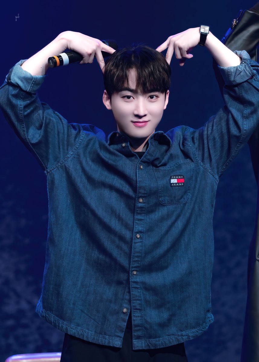 bigbirdpic's tweet photo. 240209 낮
바톤콘서트
포토타임

#권태하

-

고양토끼 https://t.co/545e4eDjYG