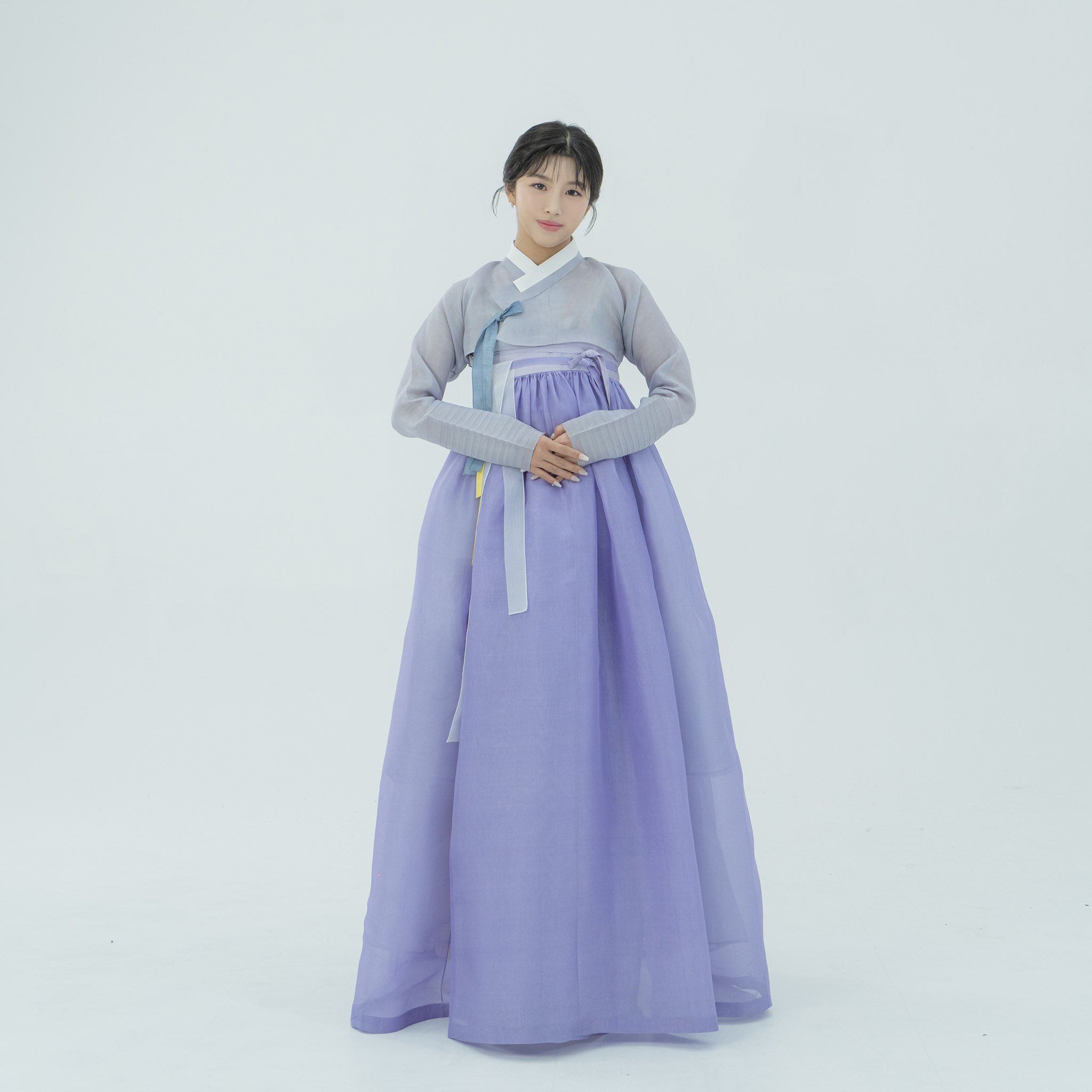 GF8bXThakAAS1tY?format=jpg&name=large