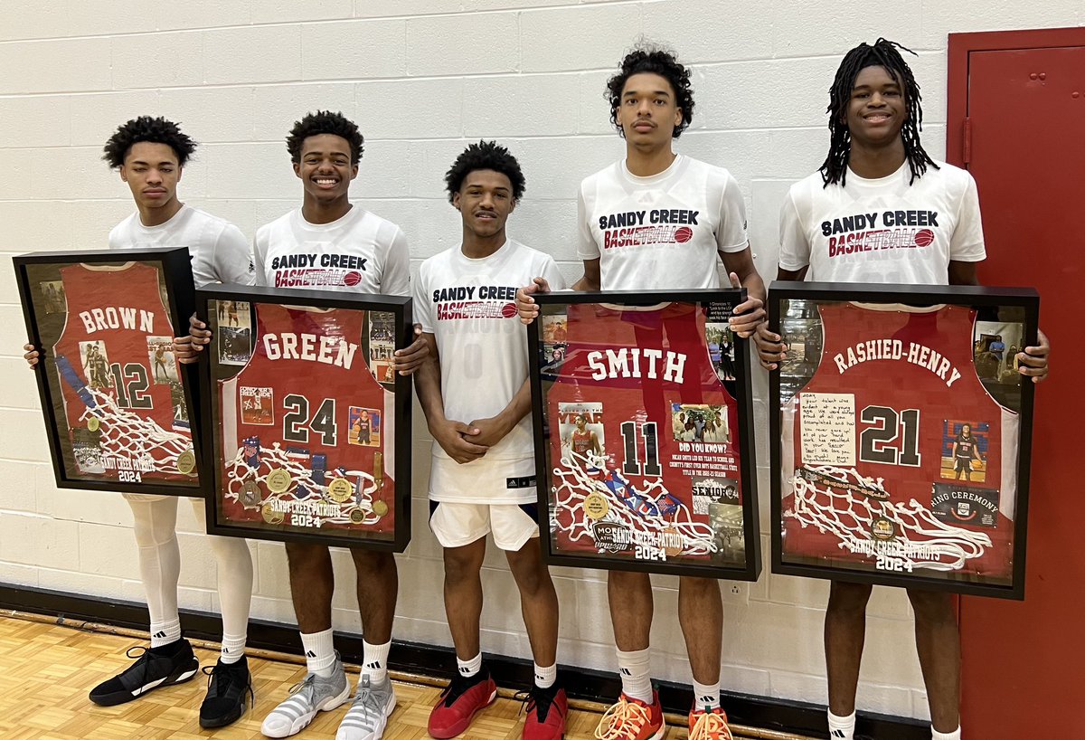 This Sr group led us to the following.. •Tied the regular season wins record (22-3). •Never lost a region game in 4 yr. •7 straight Region Championships. •6 straight undefeated region seasons. •87 region wins in a row. This Senior group has A LOT more business to handle.