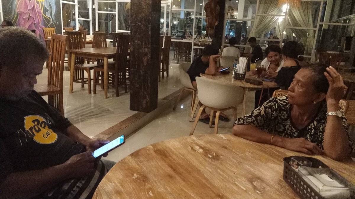 IGede Asta Guna Mega (@basurdick) on Twitter photo 