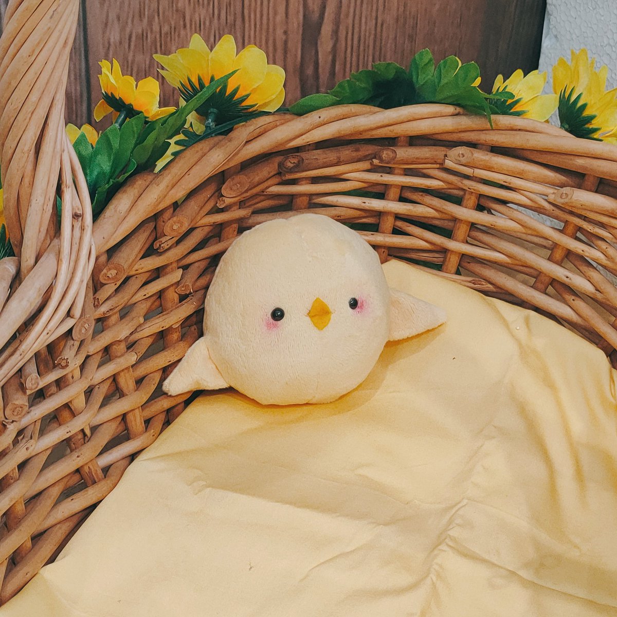 Shine_My_PYA's tweet photo. ✨🌻FIND MY POJINGIE🌻✨

โพจิงงี่ตัวน้อยไปแอบตัวอยู่ที่ไหนกันน๊า พึลลิท่านไหนเจอพบเจอ ถ่ายรูปแล้วโชว์ให้ทีมงานที่โต๊ะลงทะเบียนดูเพื่อรับของที่ระลึกได้เลยนะคะ😉✌️

#ShineMyPYA_BKK https://t.co/BLNeE1L7EY