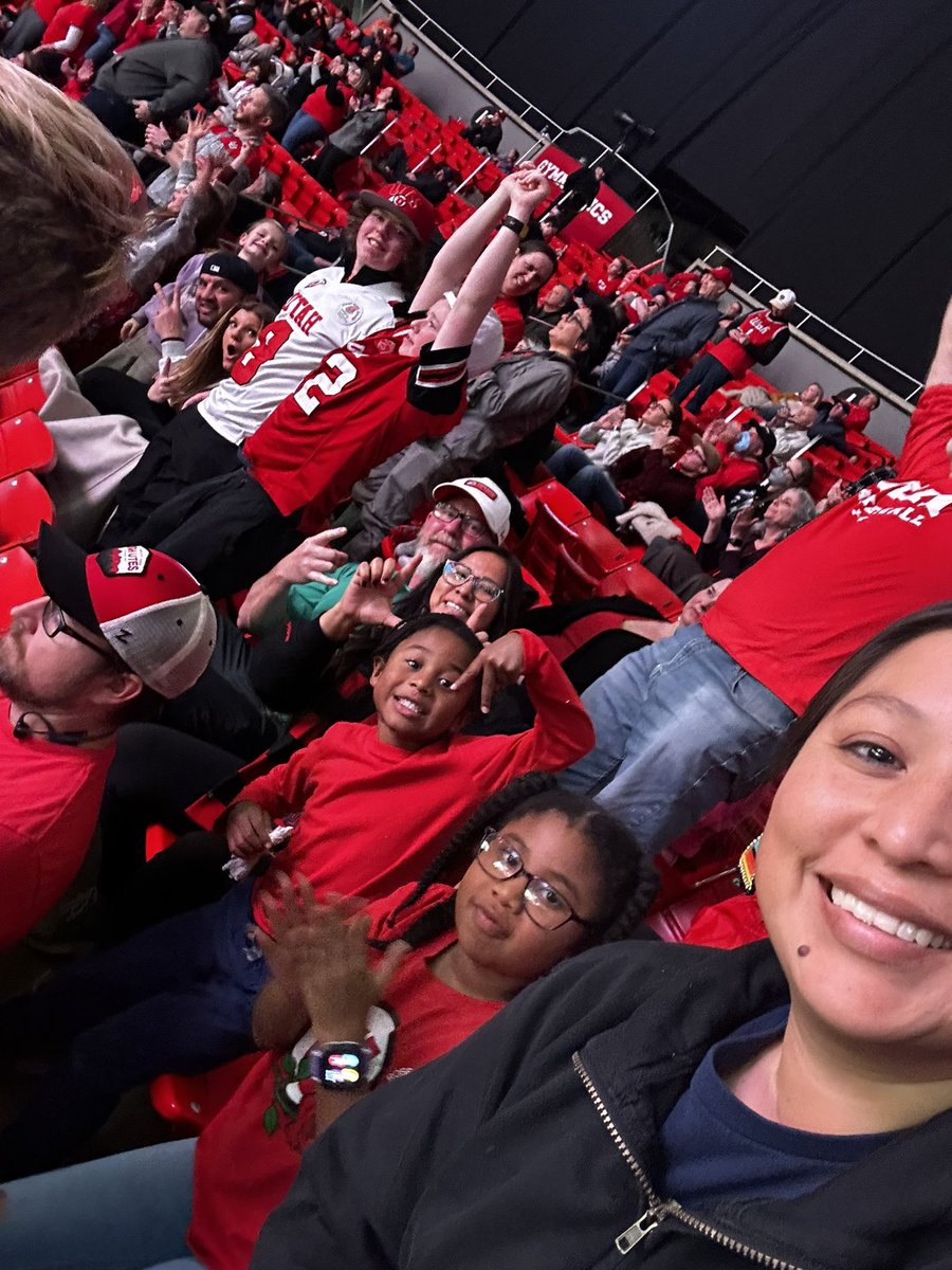 CelesstaM's tweet photo. Go Utes!! #GoUtes #UtahGameDay https://t.co/k8g9XjbYOU