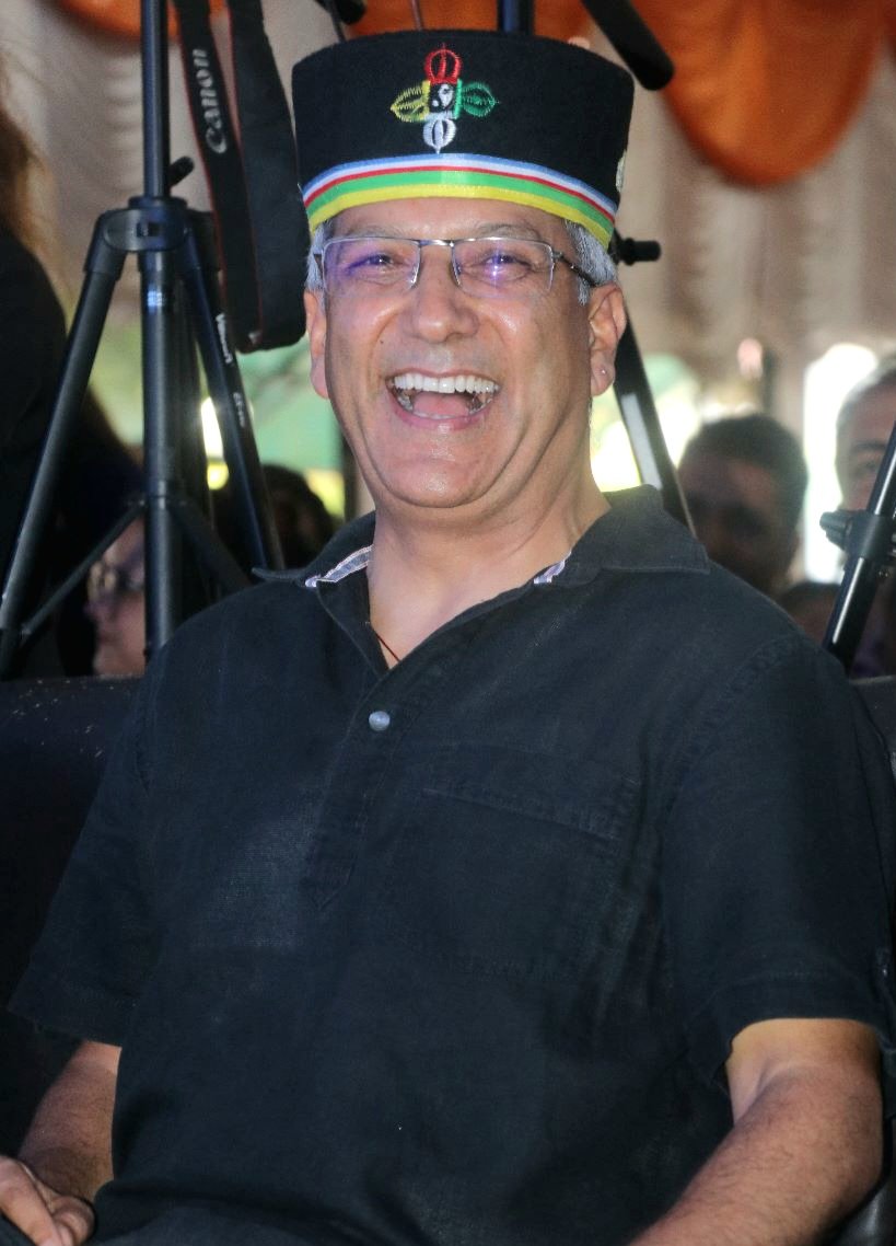 "सोनाम ल्होछार"को अवसरमा हार्दिक मंगलमय शुभकामना अर्पण गर्दछु!

तामाङहरूको ठूलो संख्या रहेको बौद्ध स्तूप वरपर हुर्किएको मान्छे म। ल्होछारमा बौद्ध "मिस" हुन्छ।