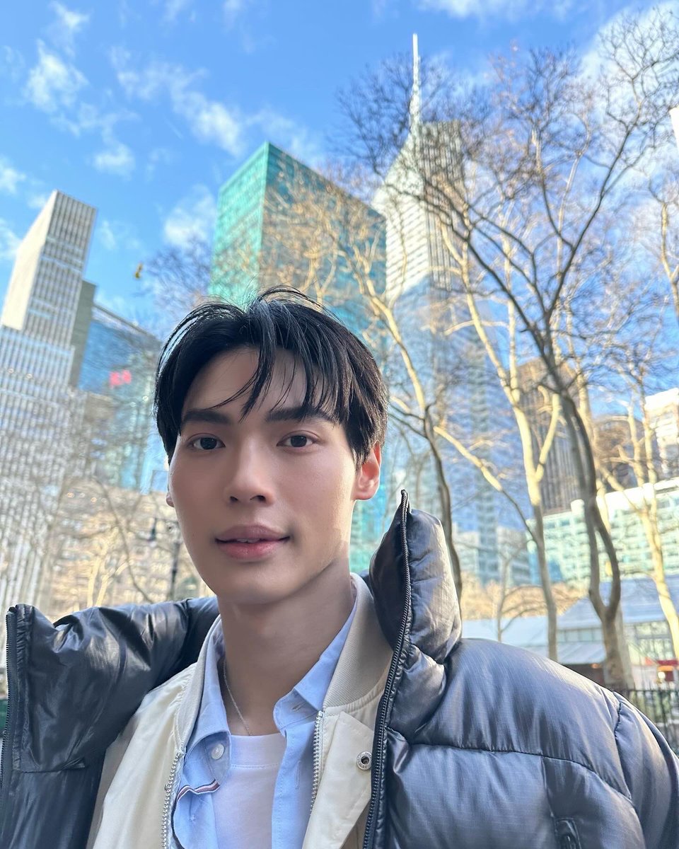 WinmetawinO's tweet photo. นิวยอร์กบอย~ 🇺🇸🇺🇸🇺🇸

Ig winmetawin update

WIN METAWIN NYFW24 

#WinxTommyHilfiger
#TommyHilfigerTH #TommyHilfiger
#winmetawin https://t.co/Plf99I7r5H