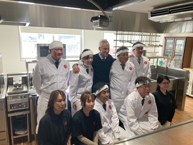RamenSapporo's tweet photo. 2024年2月7日 西山製麺にラーム・エマニュエル駐日米国大使が御来社されました。 詳しくは↓↓↓↓↓↓
@USAmbJapan https://t.co/MsCdKWcXPO