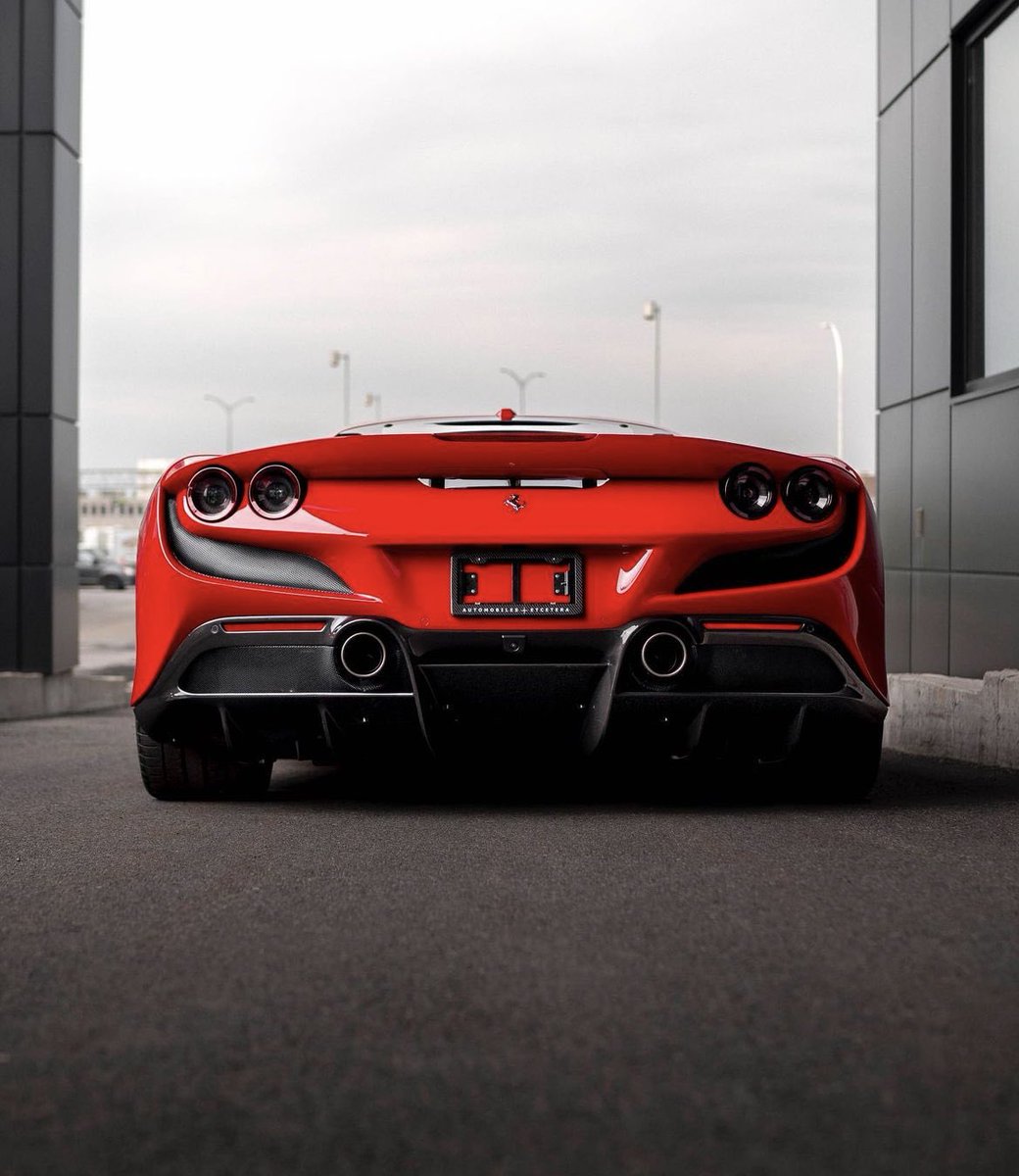 LuxuryCars365's tweet photo. Ferrari F8 Tributo 🌹 https://t.co/1u3K6HpJyU