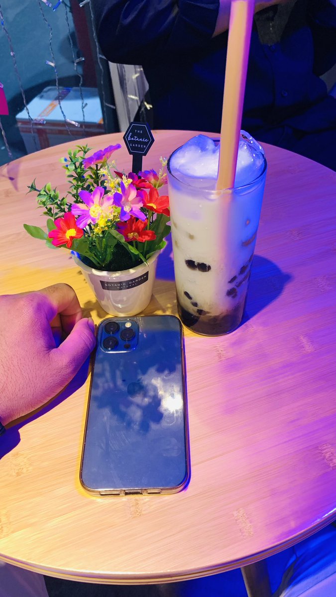 HHgff61428's tweet photo. ម្នាក់ឯង ក៏អូខេ គ្រាន់តែយប់��ើងឯការតិច ស៊ូវ៉ុន https://t.co/xa4ceBKyat