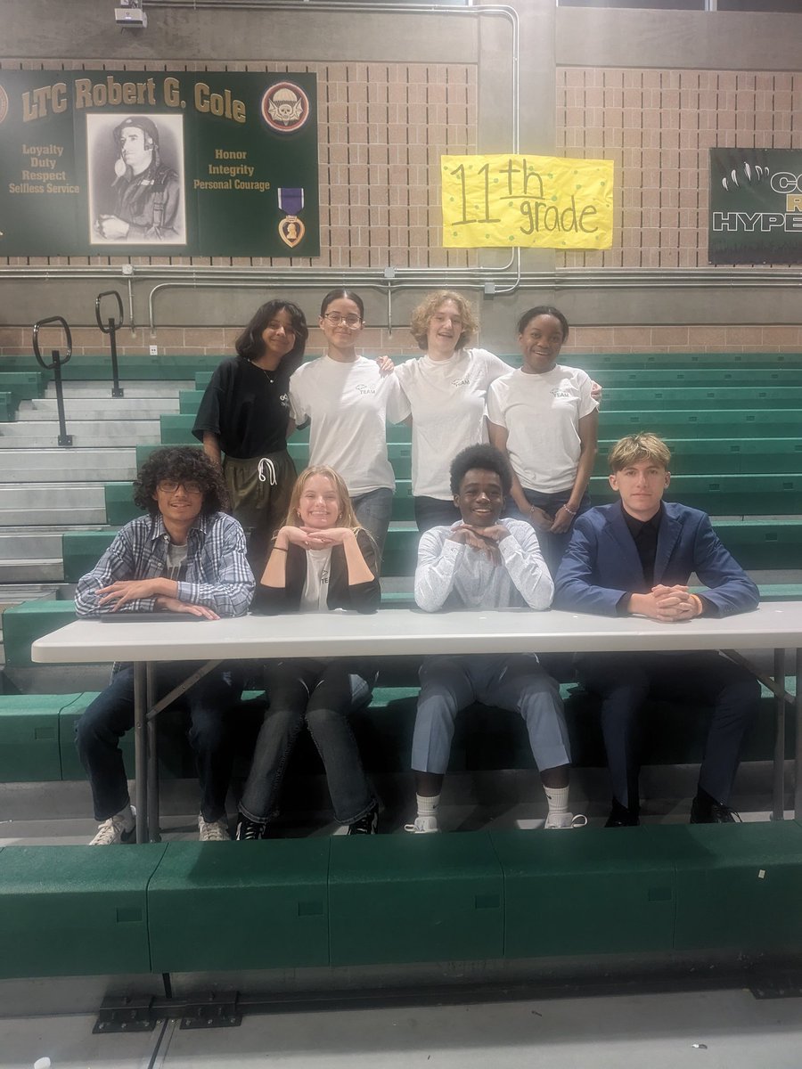 @ColeJrotc @FSHISD @RGC_MS_HS The KRGC News team had a success Varsity Boys basketball Livestream Broadcast. Led by Henrietta Cooper...these students write, produce, research, monitor, announce, interview and direct every aspect of the live broadcast.... Cole be Super Proud...
