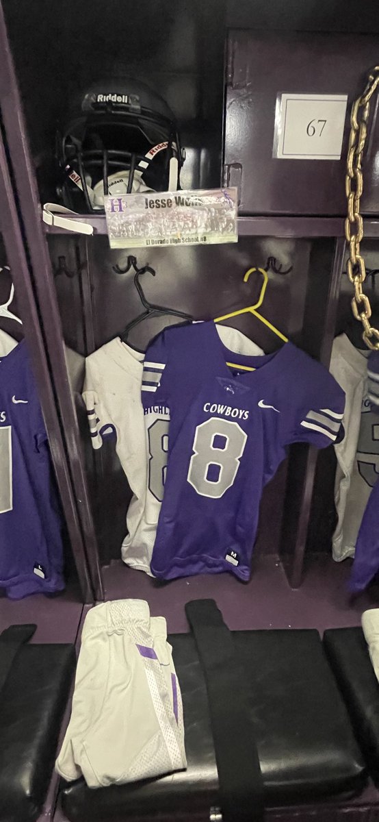 #AGTG after an amazing visit and conversation with @NMHUcoachrhud I am blessed to receive my 5th offer from <a href="/NMHUFootball/">NMHU Football</a>