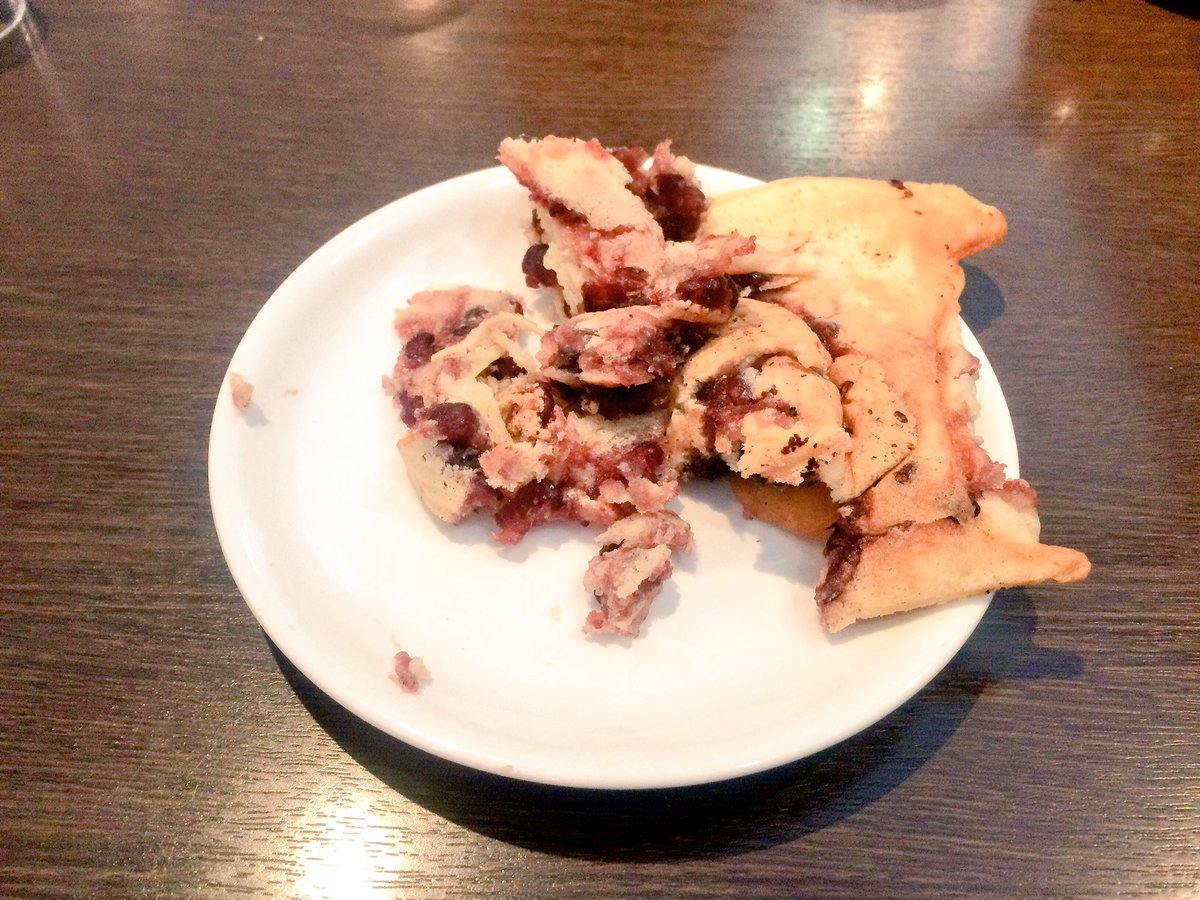 ァ…心落ち着けるために私が焼いたたい焼き置いておきます…