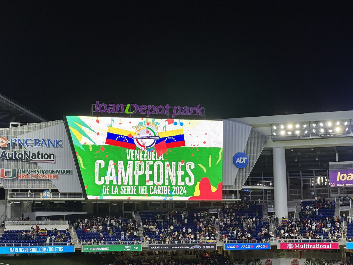 ¡La Guaira es Venezuela! ¡Y Venezuela es campeona de la Serie del Caribe! Hoy alzan su octavo título en un estadio que coreaba a todo dar la palabra “arepa”. Qué alegría tan grande saber que mi equipo le trae este triunfo al país ¡PA ENCIMA EL AREPA POWER! 🦈💙❤️