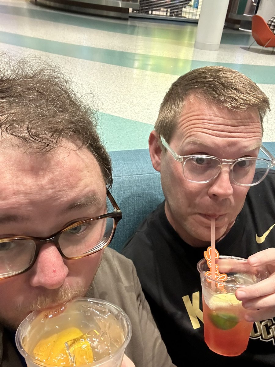 LetsSlayPod tweet picture