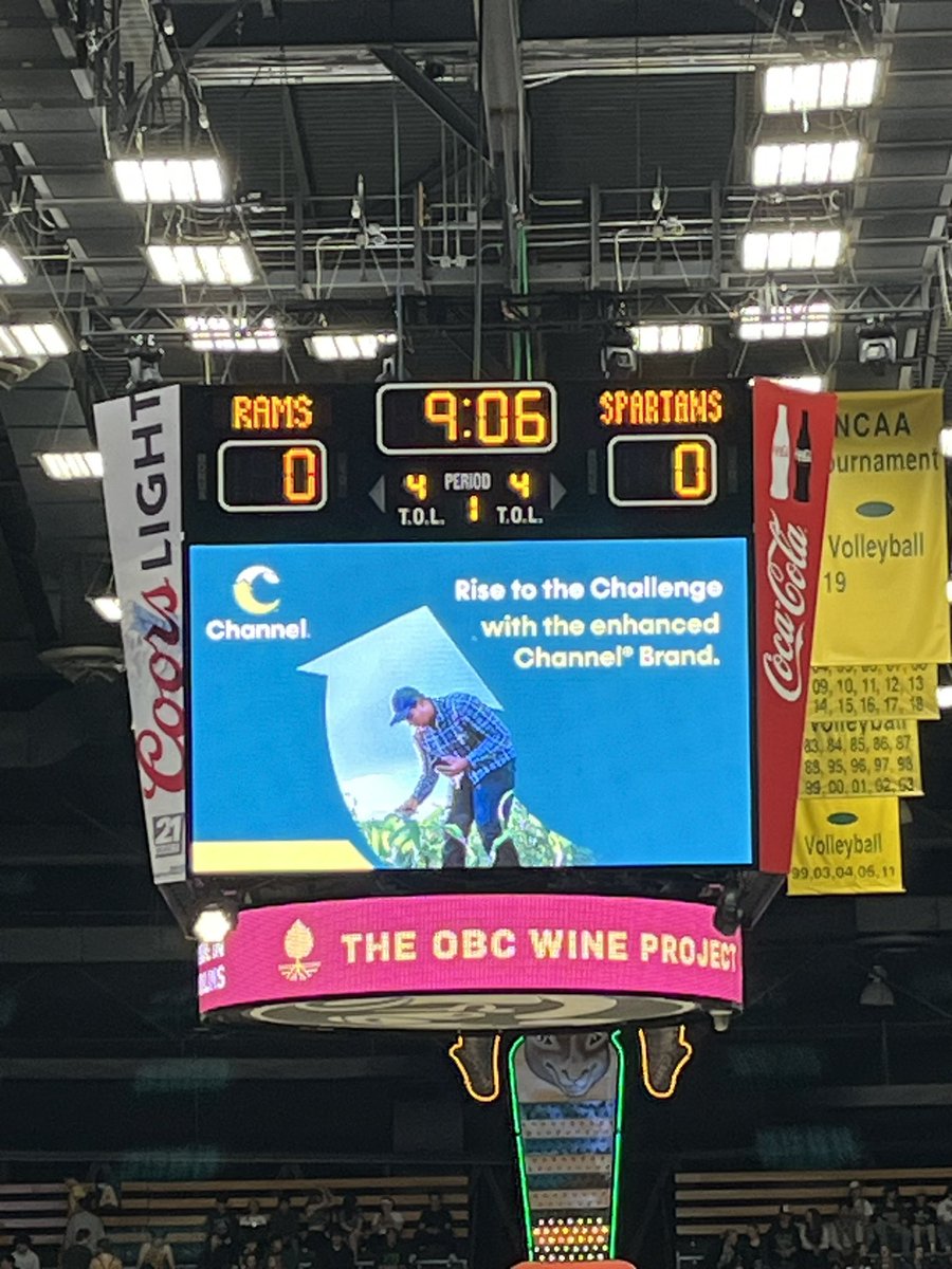 Channel_CO_WY's tweet image. Thanks to our partnership with @ColoradoStateU, we were able to recognize Farmers &amp;amp; Ranchers at @MobyArena on-court before the game! Thanks to all of our growers who made it out! 

Channel is Committed to Your Success.
Go Rams! 🐏 

#channelingup #supportag