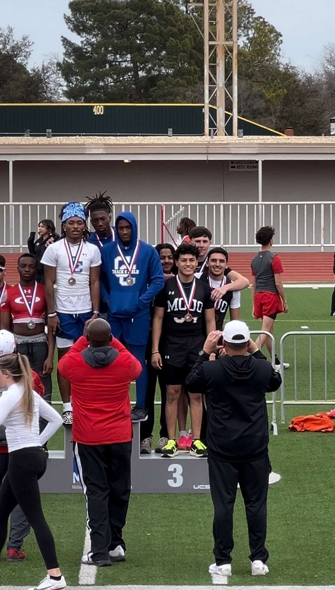 Tall City Relays Varsity Boys 1st 🥇 4x2 3rd 🥉 4x1 @PermianTrack @CoachSanchez1 @ECISDAthletics @Permian_GoMOJO @PermianSports @MOJOFB1