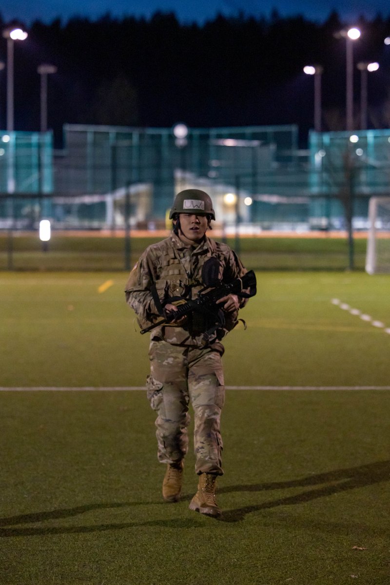 ArmyROTC's tweet image. The 21 #RangerChallenge teams competed in a relay race to determine the order of movement for tomorrow&apos;s round-robin events.

✔️ back tomorrow for highlights &amp;amp; find out which team will advance to represent their brigade at the Sandhurst Military Skills Competition.

#ArmyROTC