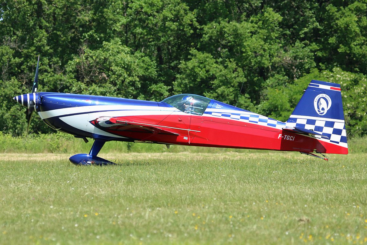 aerowebfrnet's tweet photo. L'équipe de voltige de l' Armée de l'Air et de l'Espace confirme sa participation au 51e meeting de Cerny - La Ferté-Alais avec la présence de trois Extra 330.
https://t.co/cLj8ojujDC
https://t.co/Y4uOp4i5Jd
https://t.co/1mu8X19enl https://t.co/gFPHYBItPY